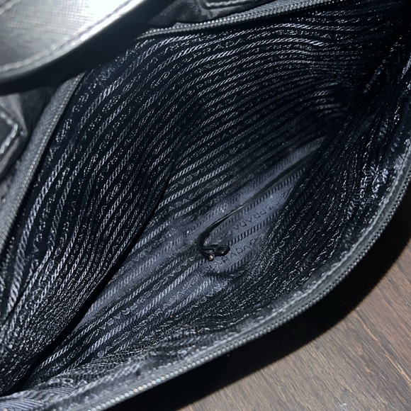 AUTHENTIC Prada briefcase - Picture 3 of 10